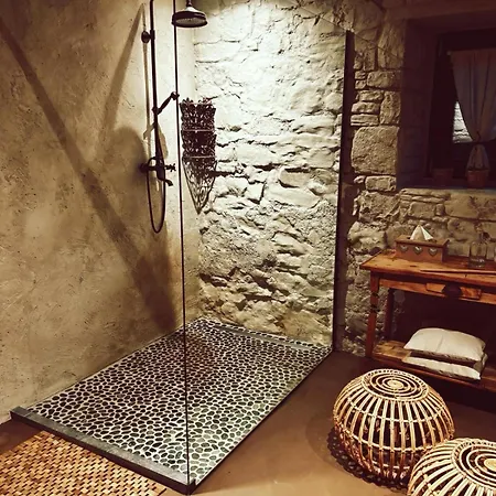 Le Des Flaneurs Bed & Breakfast *